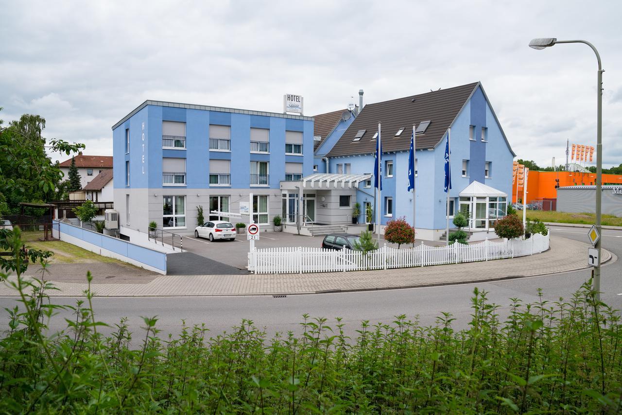 Hotel Restaurant Vater Rhein فورث آم راين المظهر الخارجي الصورة